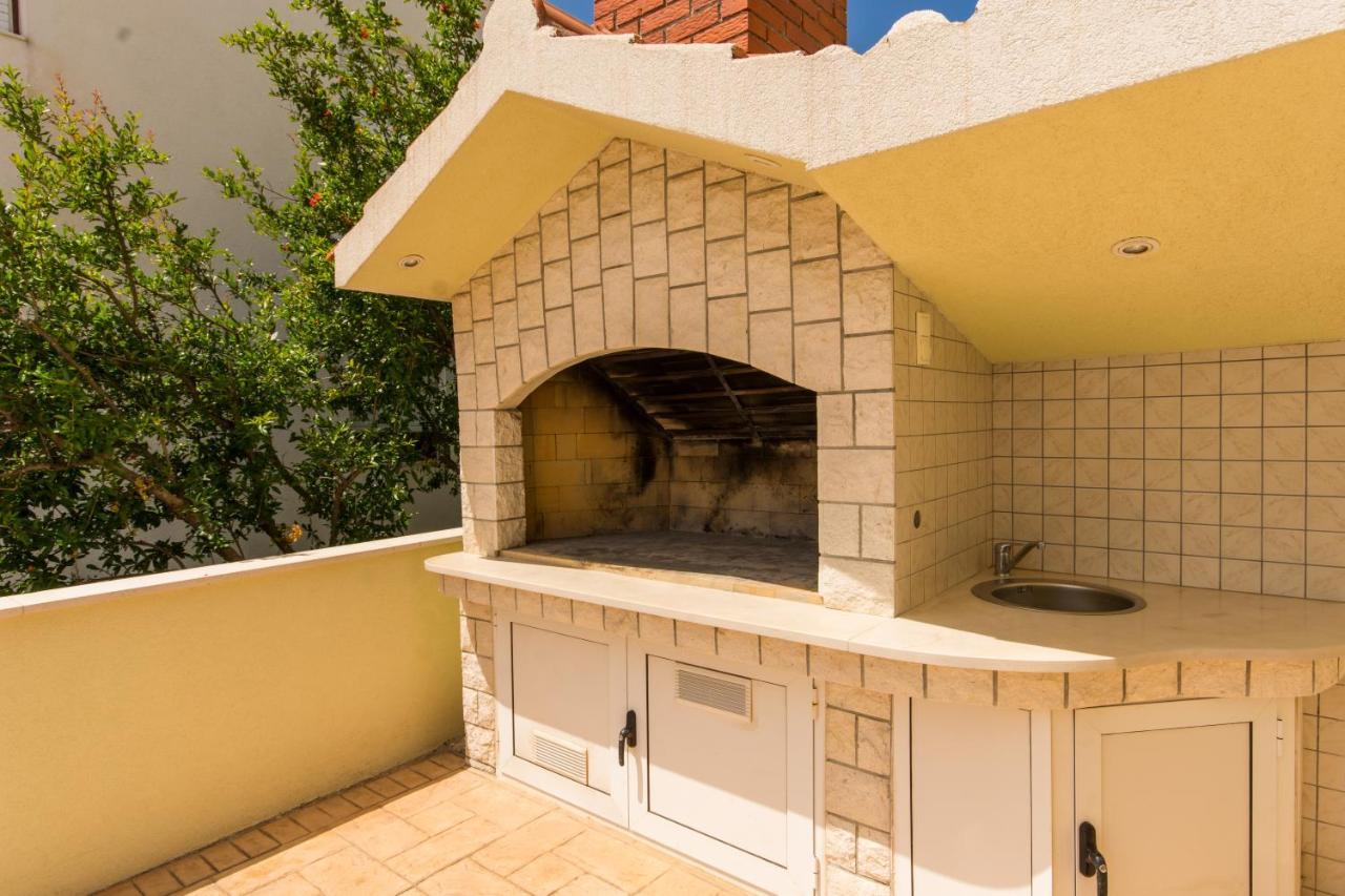 Villa Bubi Trogir Exterior photo